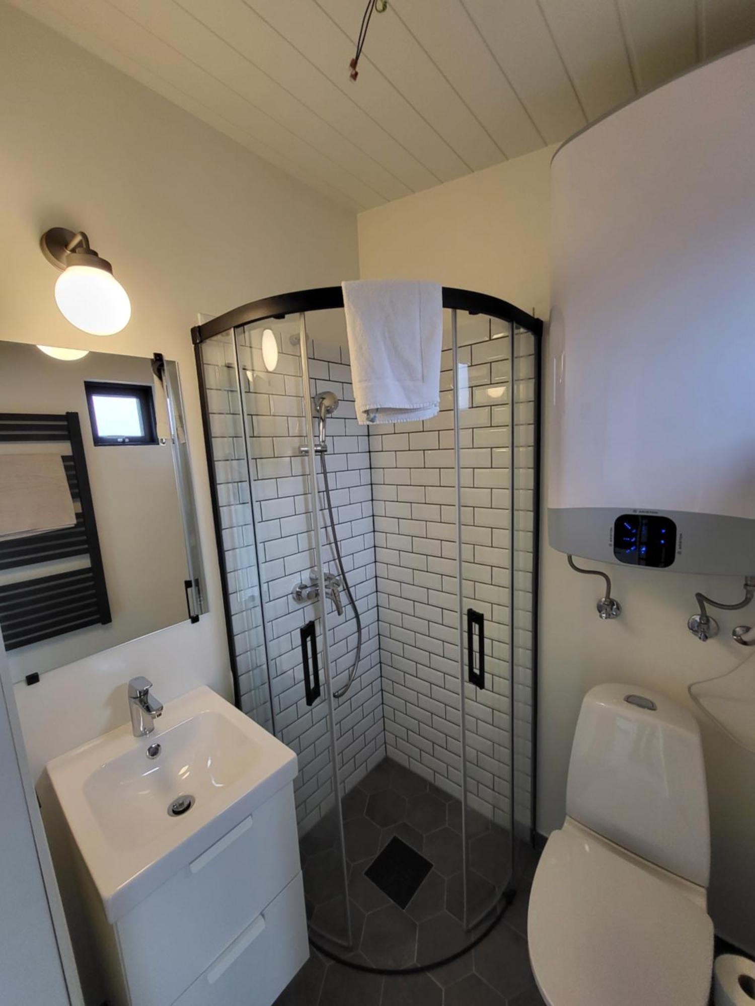 Landbrot Guesthouse Kirkjubaejarklaustur Bagian luar foto